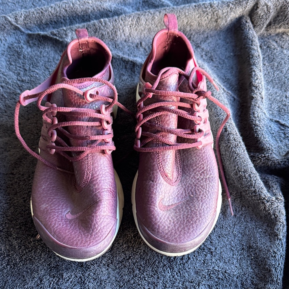 Nike Presto Leather